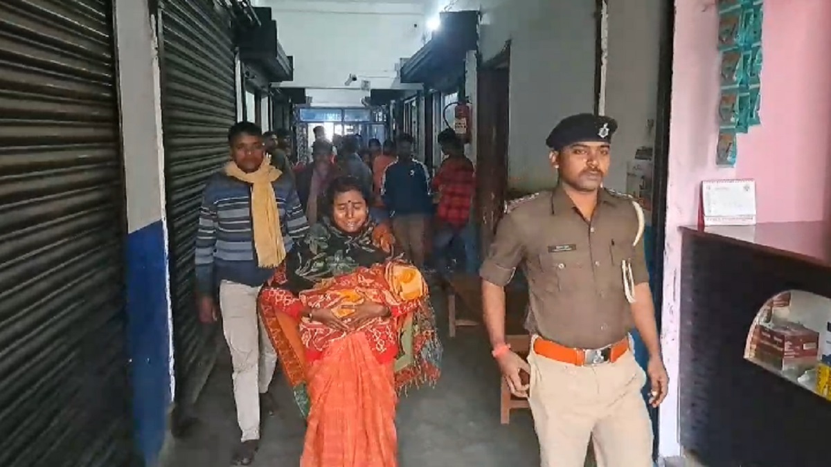 Katihar News: कटिहार में शर्मसार हुई मानवता, पैसे के लिए फर्जी अस्पताल ने नवजात के शव को बनाया बंधक