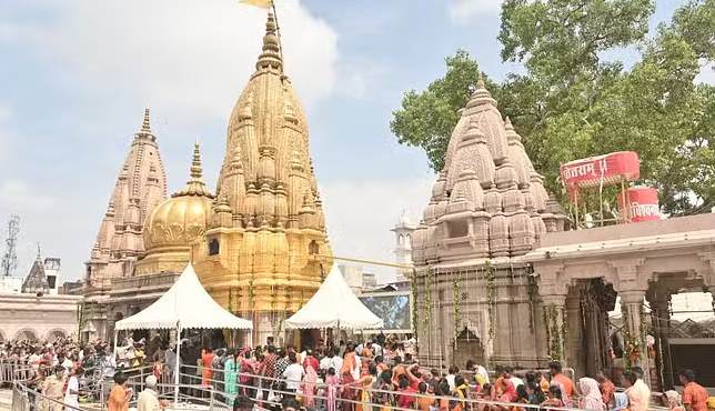 काशी विश्वनाथ धाम में 19.36 करोड़ ने लोगों ने किया दर्शन, शनिवार-रविवार को सावन जैसा माहौल
