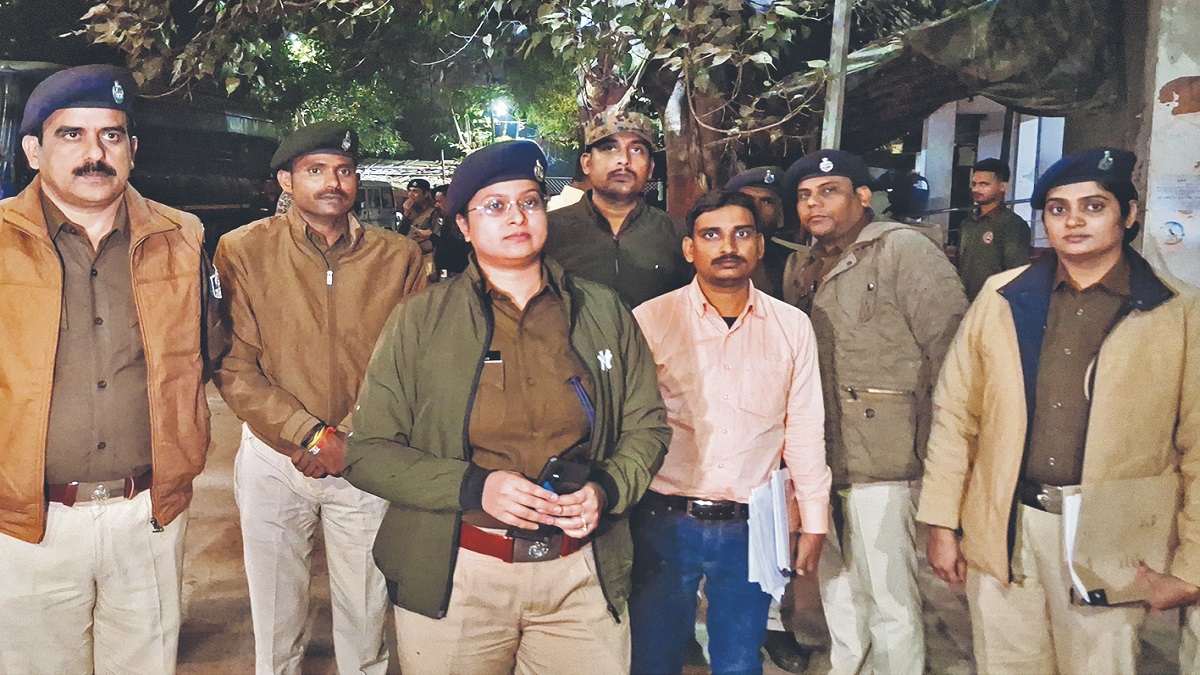 हाईटेक ऑफिस में चल रहा था साइबर अपराधियों का बड़ा खेल, कंपनी के CEO समेत 36 लोग गिरफ्तार, ठगी का तरीका जानकर उड़ जाएंगे आपके होश