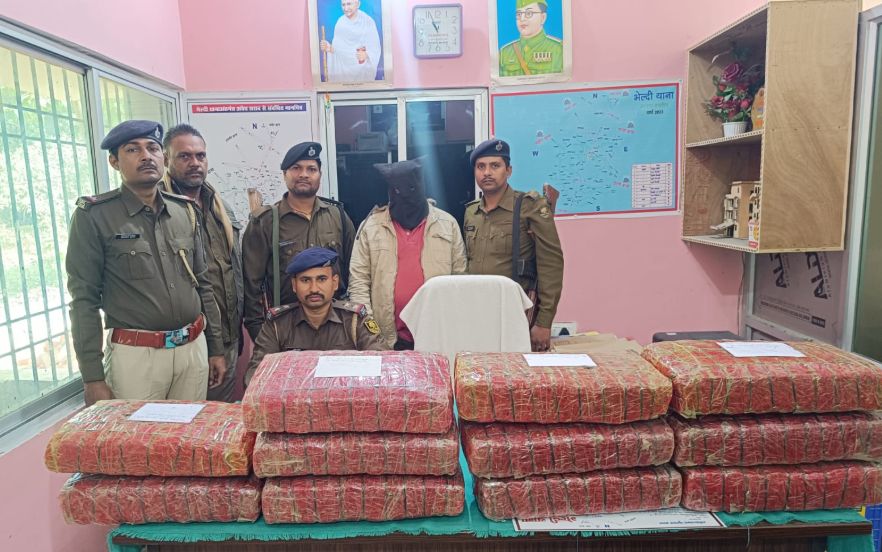 जमीन के नीचे छिपा रखा था 55 किलो गांजा, पुलिस ने तस्कर को किया गिरफ्तार, जानें कैसे हुआ खुलासा?