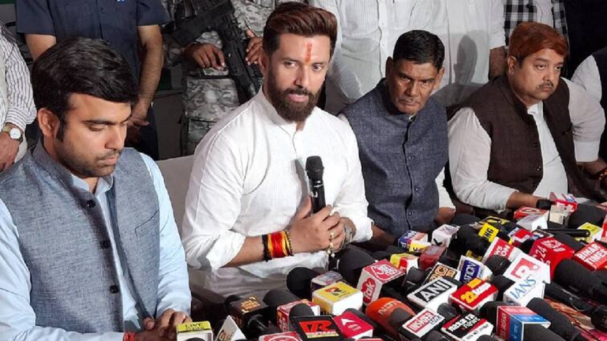 ‘…तो मैं उनके खिलाफ करूंगा कार्रवाई’, चिराग पासवान ने पूर्व साथी को चेतावनी देते हुए अटकलों पर लगाया विराम, जानें पूरा मामला?