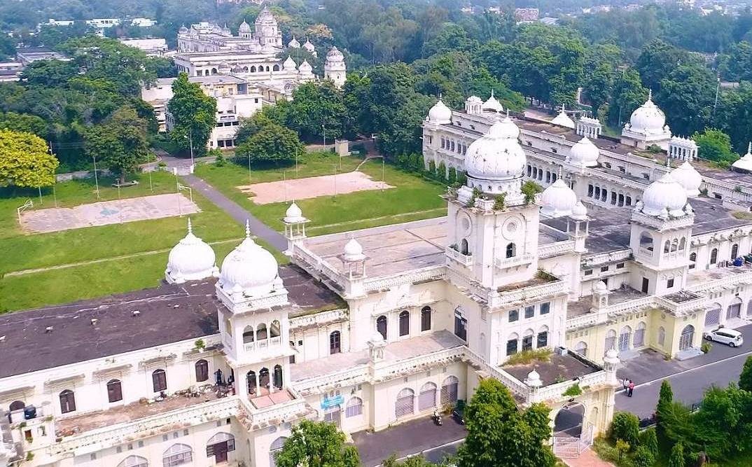 एग्जाम पैटर्न में हुआ बदलाव: भड़क गए लखनऊ यूनिवर्सिटी के छात्र, प्रॉक्टोरियल बोर्ड के साथ तीखी बहस
