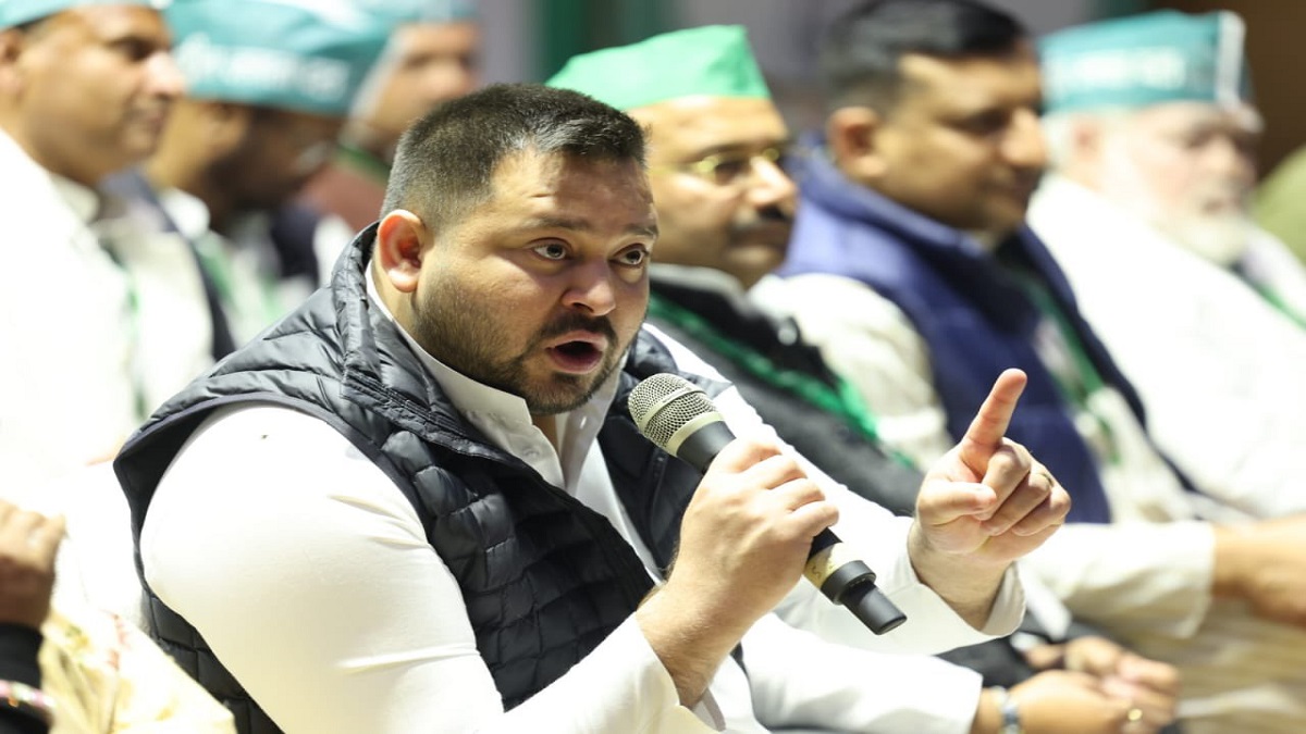 ‘अंबेडकर हमारे 𝐅𝐚𝐬𝐡𝐢𝐨𝐧 भी, 𝐏𝐚𝐬𝐬𝐢𝐨𝐧 भी’, तेजस्वी यादव की हुंकार, कहा- अगर कोई संघी-भाजपाई बाबा साहेब को गाली देगा तो…