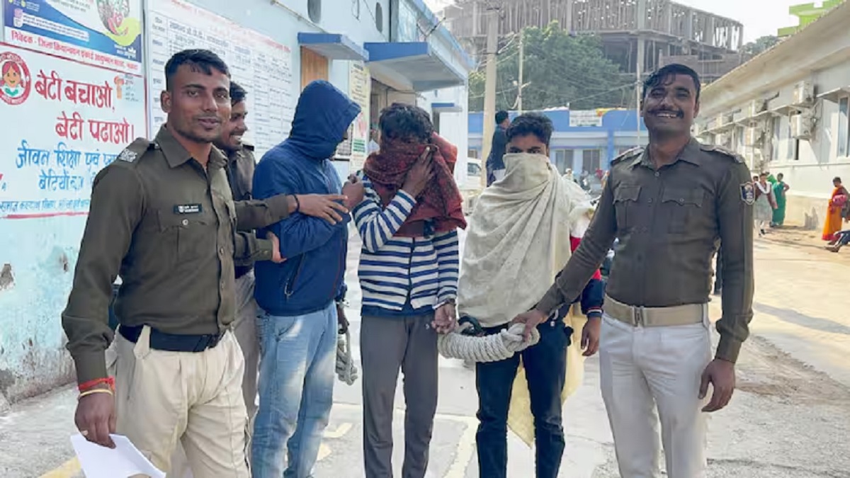वर्क फ्रॉम होम के नाम पर लोगों को लूटने वाले 3 जालसाज गिरफ्तार, ठगी का तरीका जानकर उड़ जाएंगे आपके होश