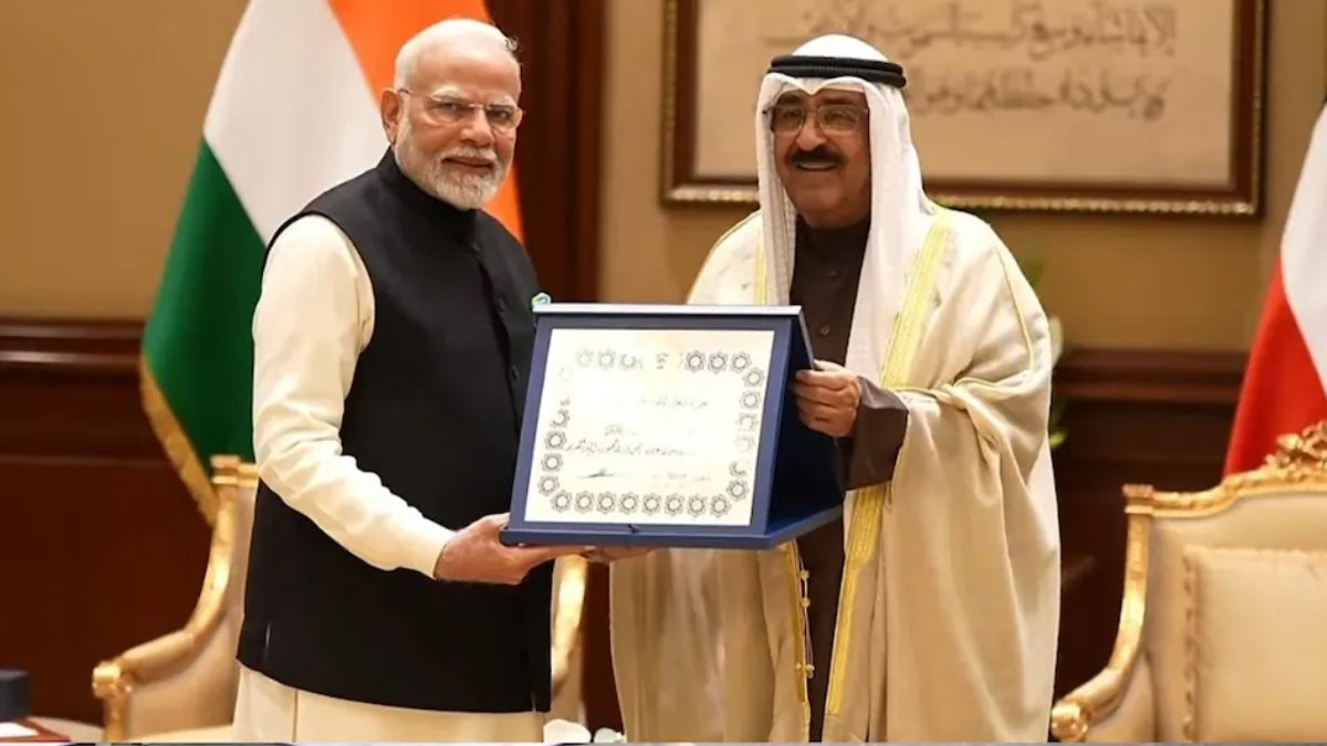 PM Modi: पीएम मोदी को मिला कुवैत का सर्वोच्च सम्मान, ‘द ऑर्डर ऑफ मुबारक अल कबीर’ से नवाजे गए प्रधानमंत्री