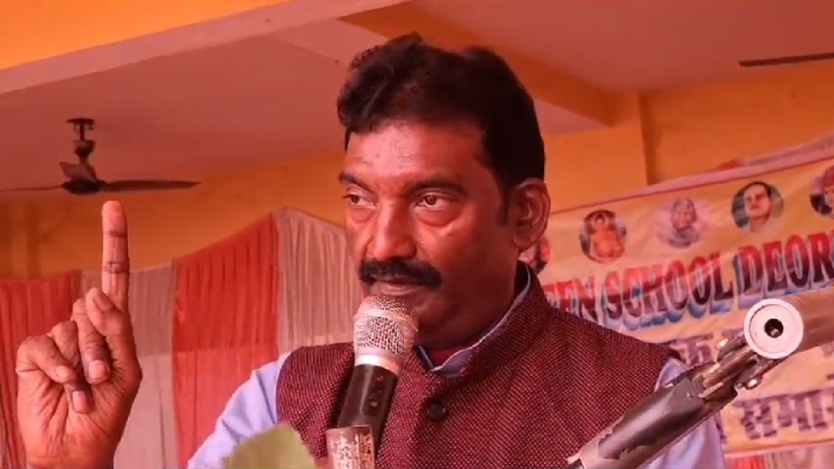 ‘अंधविश्वास, पाखंड और मूर्खता की ओर ले जाता है मंदिर का रास्ता’, डेहरी विधायक फतेह बहादुर सिंह ने एक बार फिर दिया विवादित बयान
