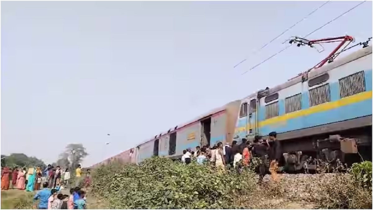 Madhubani News: मधुबनी में टला बड़ा ट्रेन हादसा, अचानक जीरो हो गया प्रेशर, यात्रियों में मची चीख-पुकार
