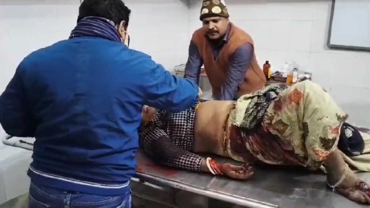 Begusarai News: बेगूसराय में बेखौफ अपराधियों ने महिला पर ताबड़तोड़ बरसाई गोलियां, गंभीर हालत में इलाज जारी