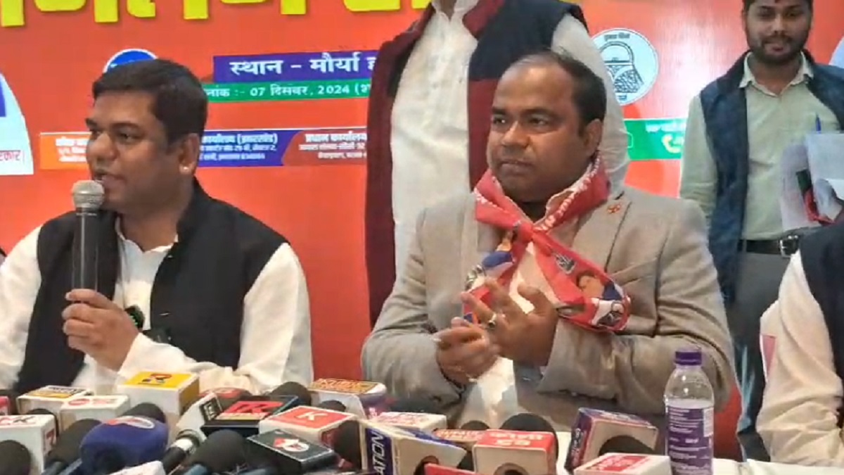 ‘स्थानीय विधायक को लगने लगा डर’, प्रख्यात समाजसेवी संजीव मिश्रा ने थामा VIP का दामन