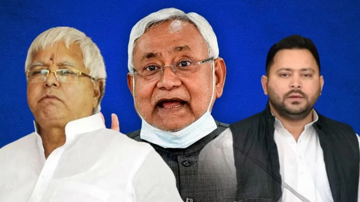 ‘नीतीश के राज में गांधी और माता सीता का नाम लेना अपराध’, गायिका देवी के भजन पर हंगामा, लालू और तेजस्वी ने दिया बड़ा बयान