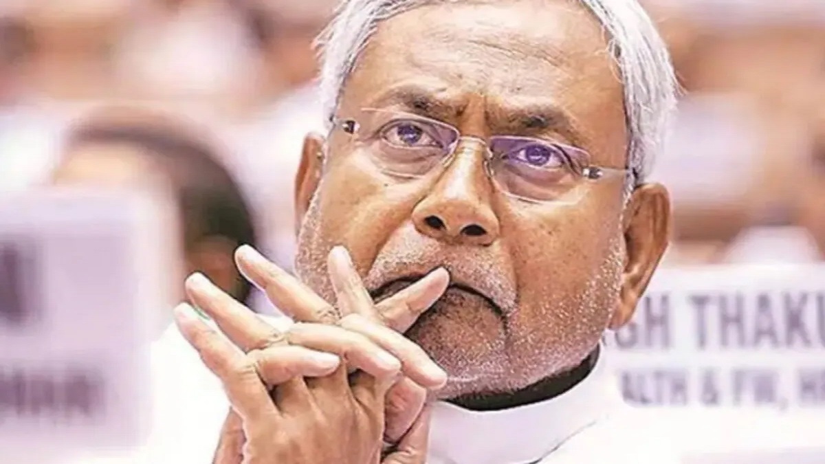 नीतीश सरकार में फिर से लीक हुआ पेपर! कम्युनिटी हेल्थ ऑफिसर की परीक्षा रद्द, एग्जाम कोऑर्डिनेटर और अभ्यर्थी समेत 37 लोग गिरफ्तार