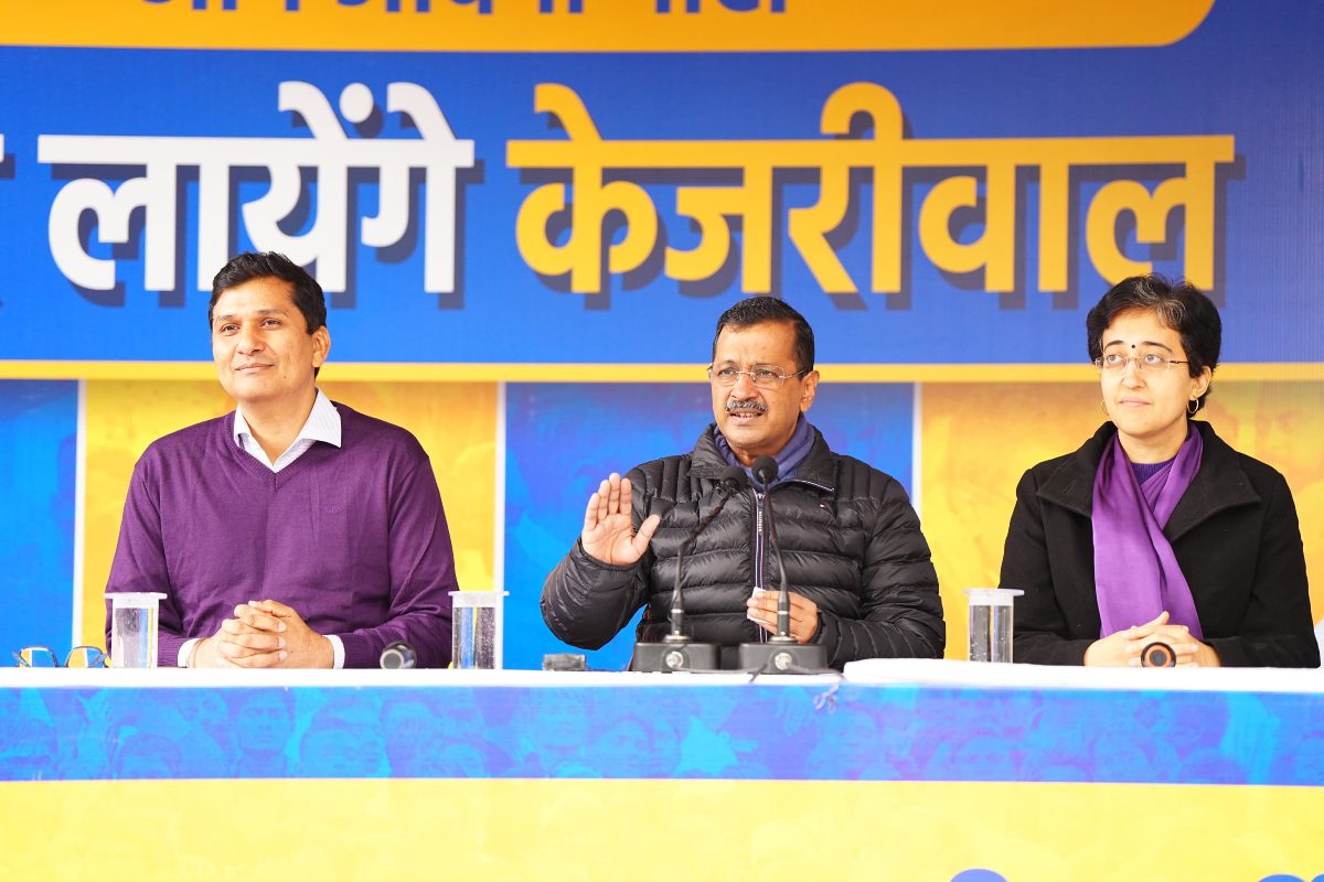Granthi Samman Yojana: दिल्ली के पुजारियों और ग्रंथियों को हर महीने मिलेंगे 18 हजार रुपये, अरविंद केजरीवाल की बड़ी घोषणा, इस दिन से होगा रजिस्ट्रेशन