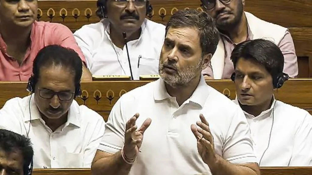 Parliament Winter Session 2024 Live: लोकसभा में राहुल गांधी बोले- जैसे द्रोणाचार्य ने एकलव्य के अंगूठे काटे थे, वैसे ही भाजपा भारत में…