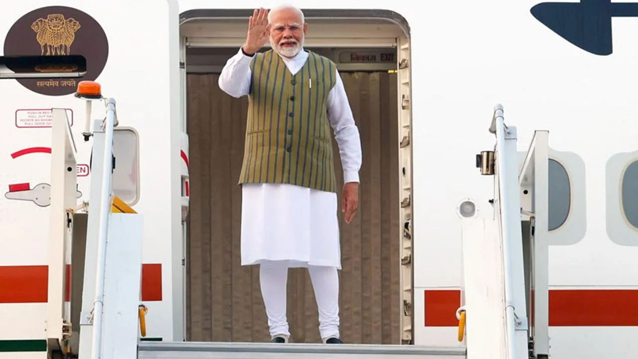 PM मोदी की कुवैत यात्रा पर कांग्रेस ने कसा तंज, कहा- मणिपुर के लोग इंतजार करते रह गए और PM कुवैत चल दिए…