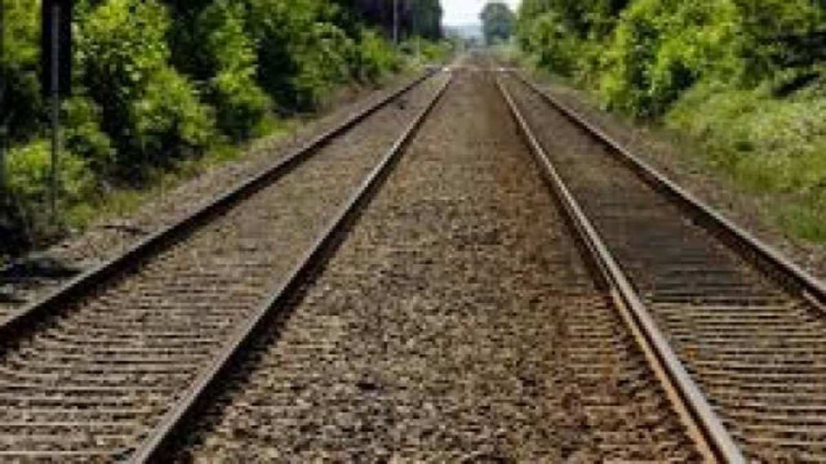 अभिशाप है ये रेलवे लाइन, मौत के बाद झटपट होता अंतिम संस्कार, जानिए वजह
