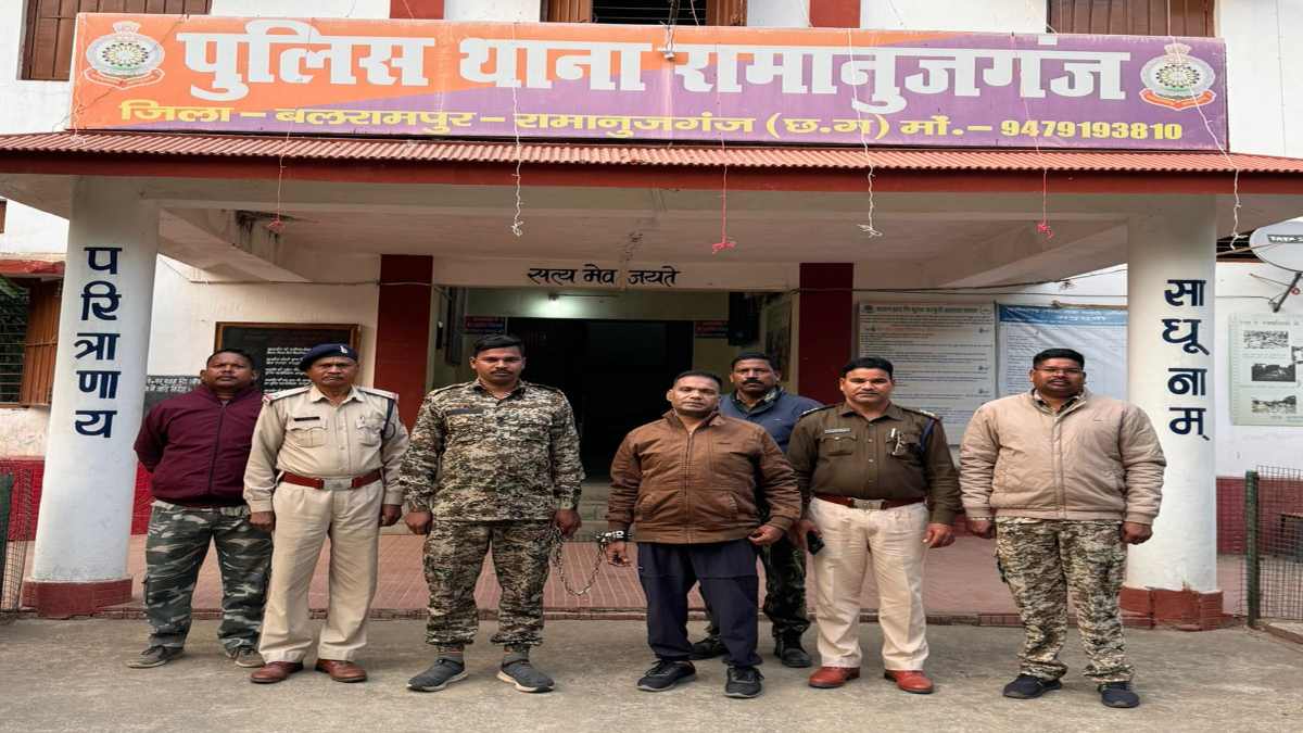 रामानुजगंज पुलिस की बड़ी कार्रवाई, 8.87 करोड़ रुपए की शासकीय राशि गबन करने वाला एसडीओ संजय गिरफ्तार