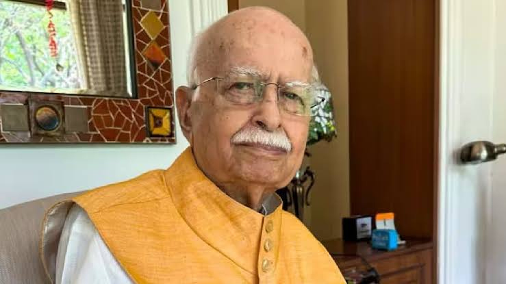 Delhi: लाल कृष्ण आडवाणी की बिगड़ी तबीयत, दिल्ली के अपोलो अस्पताल में एडमिट