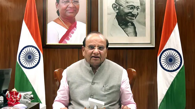 दिल्ली में निर्माण श्रमिकों को फिर मिलेगा आर्थिक योजना का लाभ, LG ने दी मंजूरी