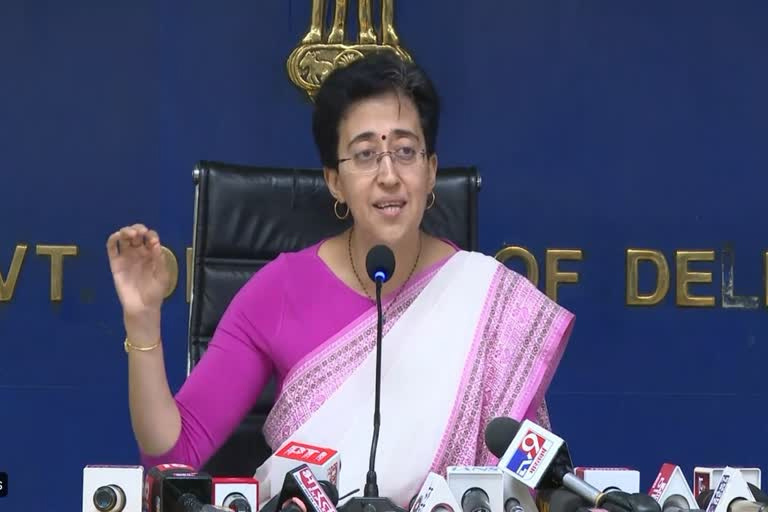 दिल्ली में छात्र की मौत: आतिशी ने मजिस्ट्रेट जांच के दिए आदेश, परिवार को मदद का आश्वासन