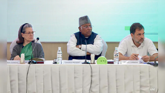 Delhi Assembly Election 2025: दिल्ली चुनाव को लेकर कांग्रेस आज जारी कर सकती है दूसरी लिस्ट, इन बड़े नामों पर लग सकती है मुहर