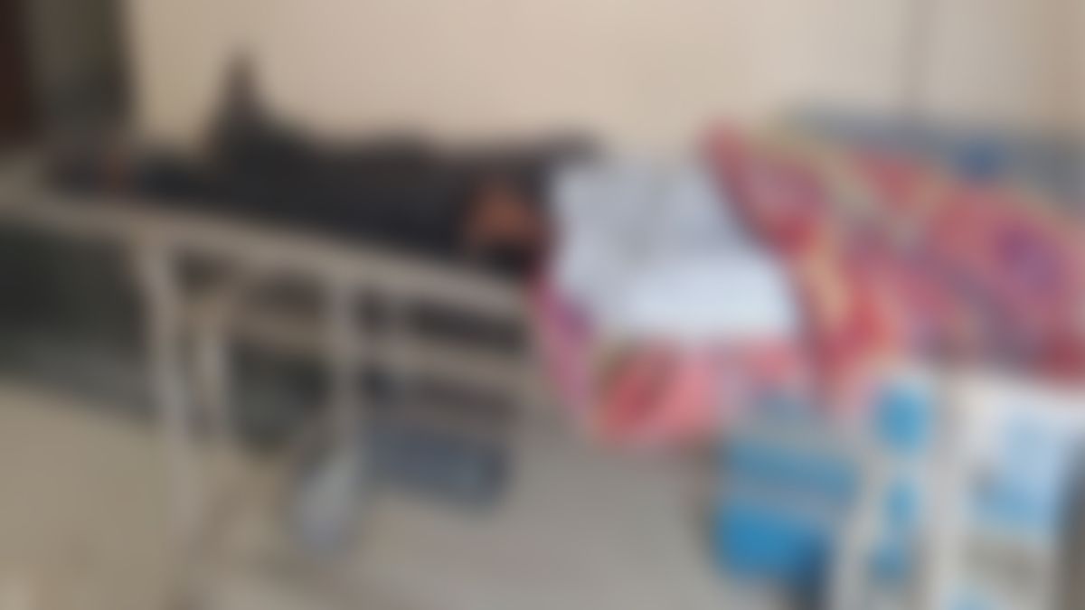दिन दहाड़े हत्या से सनसनी: पुजारी के सेवक को लठ मारकर उतारा मौत के घाट, ग्रामीणों ने आरोपी को पकड़ा 