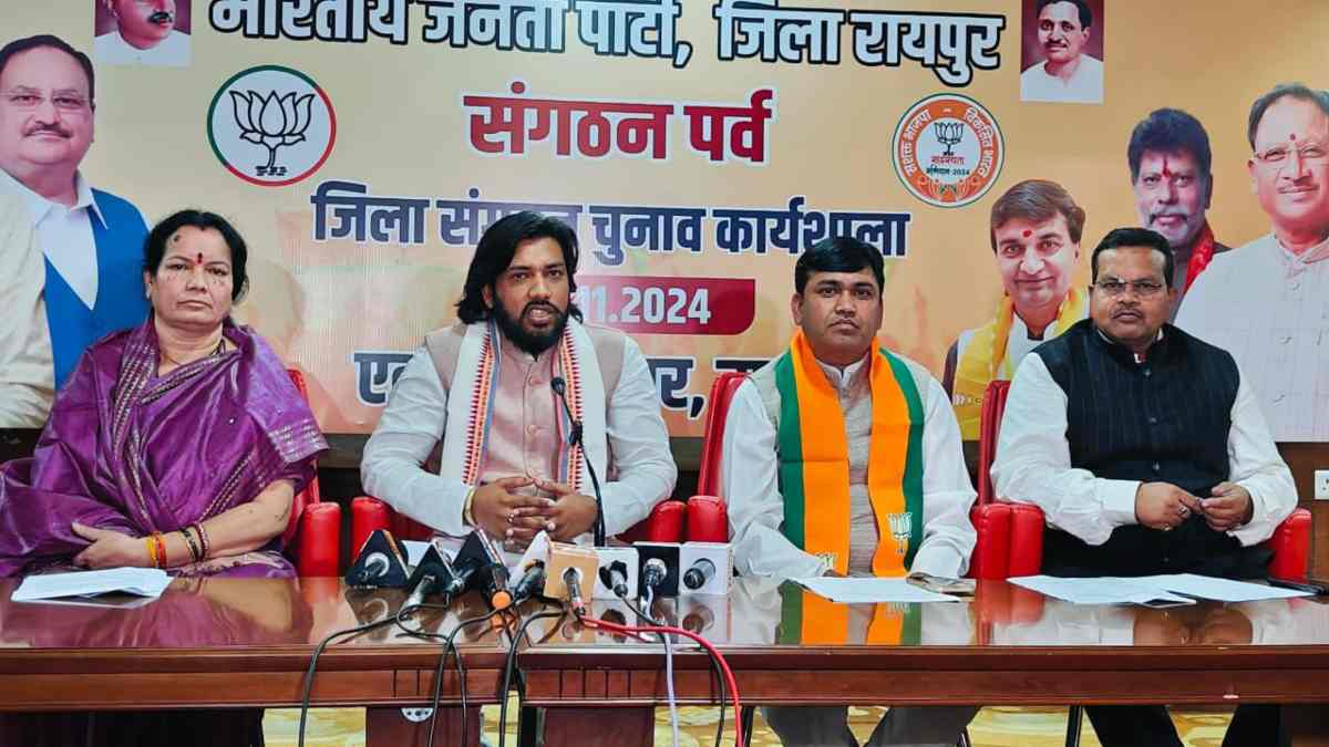 MLA उत्तरी जांगड़े के विवादित बयान पर गुरु खुशवंत ने कहा – अपराध का पर्याय है कांग्रेस, समाज को बदनाम करने के लिए माफी मांगे विधायक