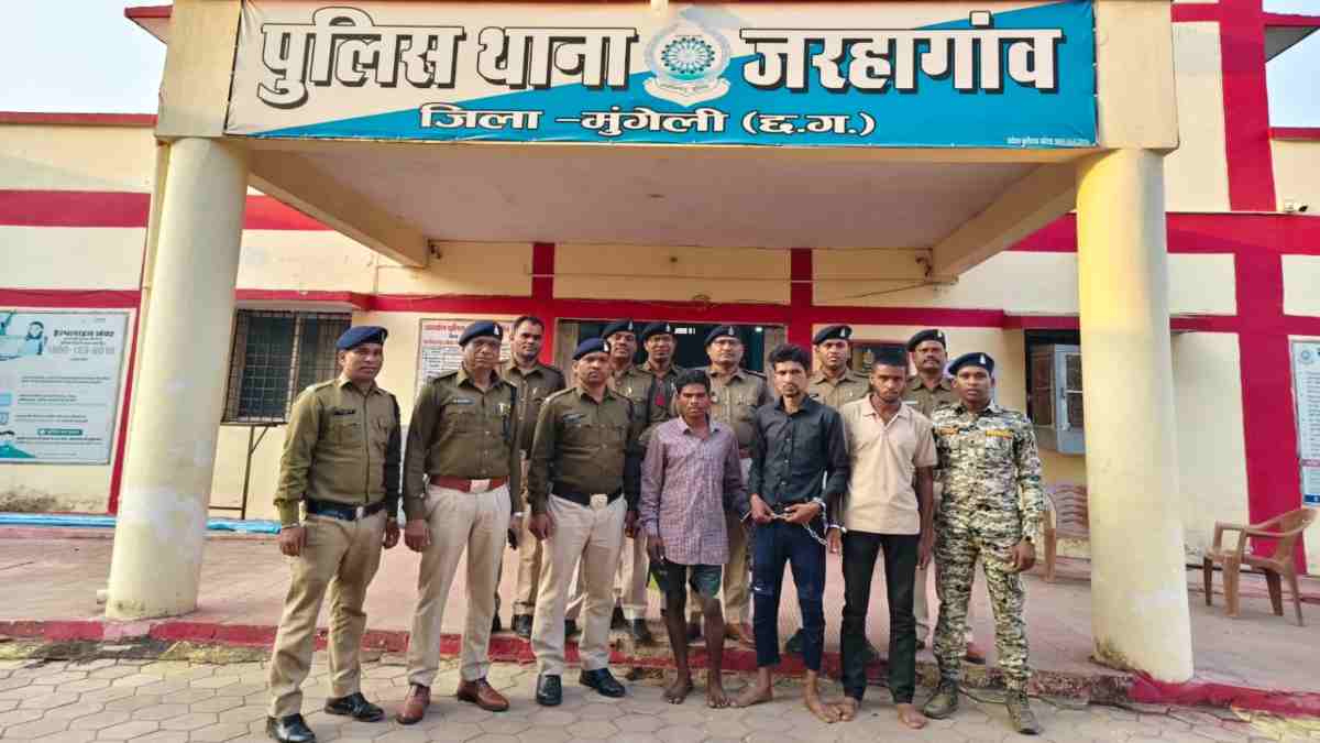 CG में अर्धविक्षिप्त महिला के साथ गैंगरेप : तीन युवकों ने सामूहिक दुष्कर्म के बाद खीचीं अश्लील फोटोज, वीडियो भी बनाया…सलाखों के पीछे तीनों आरोपी