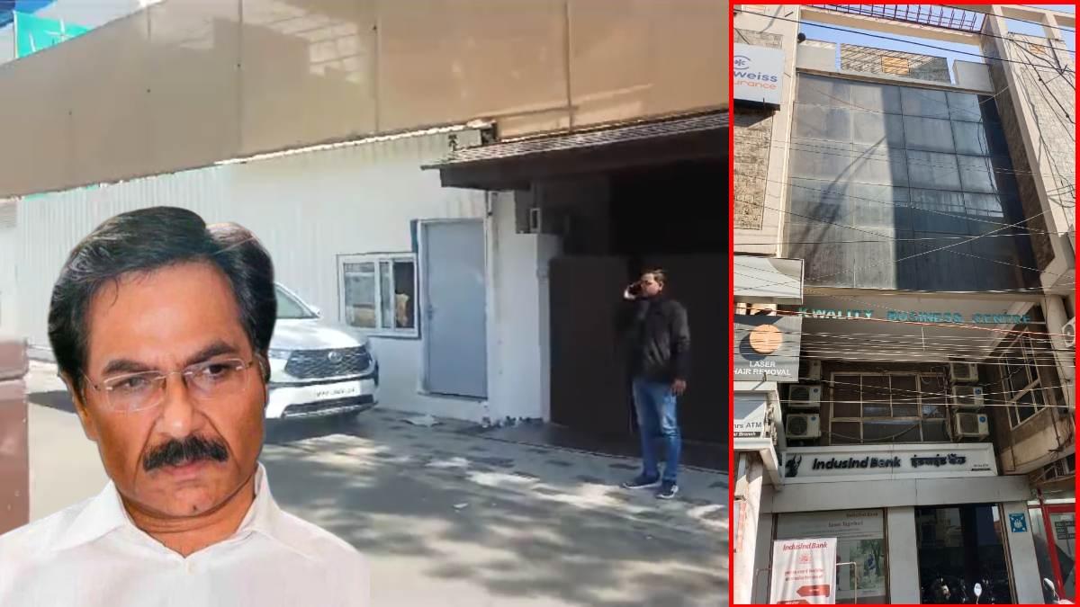 Bhopal में IT की रेड में बड़ा खुलासा: कई रसूखदारों के नाम आए सामने, पूर्व CS इकबाल बैंस और उनकी पत्नी के जमीन खरीदी के दस्तावेज लगे हाथ, रायपुर के कारोबारी का भी कनेक्शन, अफसरों के सामने बौने साबित हुए अभिनेता अमिताभ बच्चन