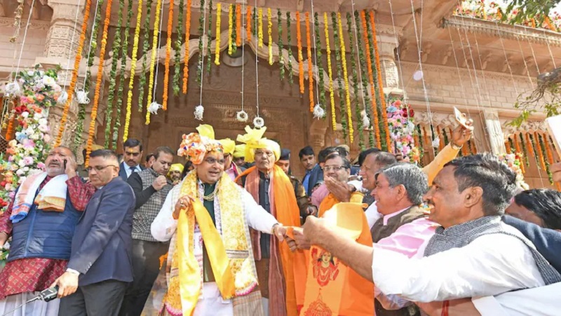 Khatu Shyamji: मुख्यमंत्री भजनलाल शर्मा ने जन्मदिन पर किया ऐलान, खाटू श्यामजी के लिए…