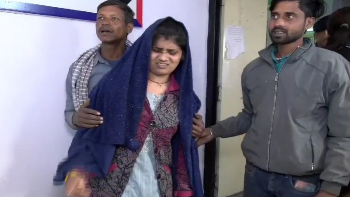 150 रुपए के लिए युवती की बेरहमी से पिटाई: मकान मालिक के रिश्तेदारों ने लात-घूसों और डंडे से पीटा, पुलिस ने भी नहीं की कोई कार्रवाई   