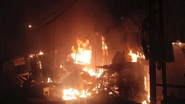 Odisha Breaking News: मां तारिणी मंदिर के पास की 10 प्रसाद की दुकानों में लगी आग