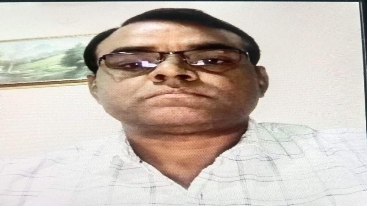 नप गए सहायक संचालक: जनजाति कार्य विभाग ने किया निलंबित, ये रही सस्पेंड की वजह
