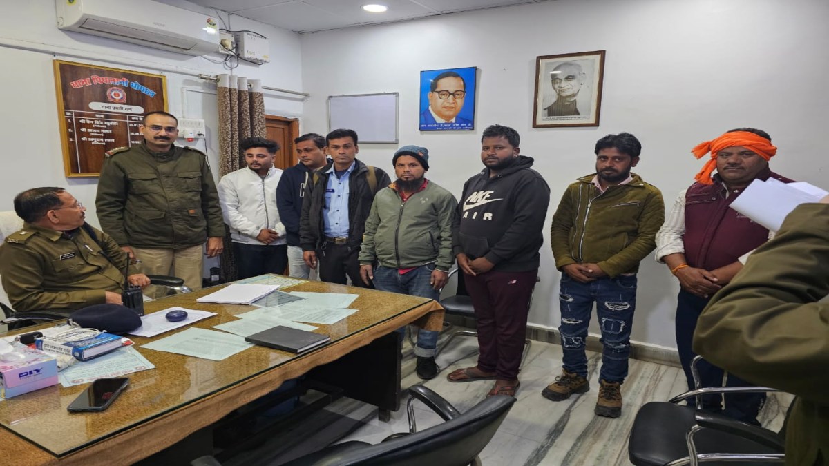 राजधानी में बढ़ते अपराध पर पुलिस का बड़ा एक्शन: 9 हिस्ट्रीशीटर बदमाशों पर हुई जिला बदर की कार्रवाई, खगांले गए अकाउंट 
