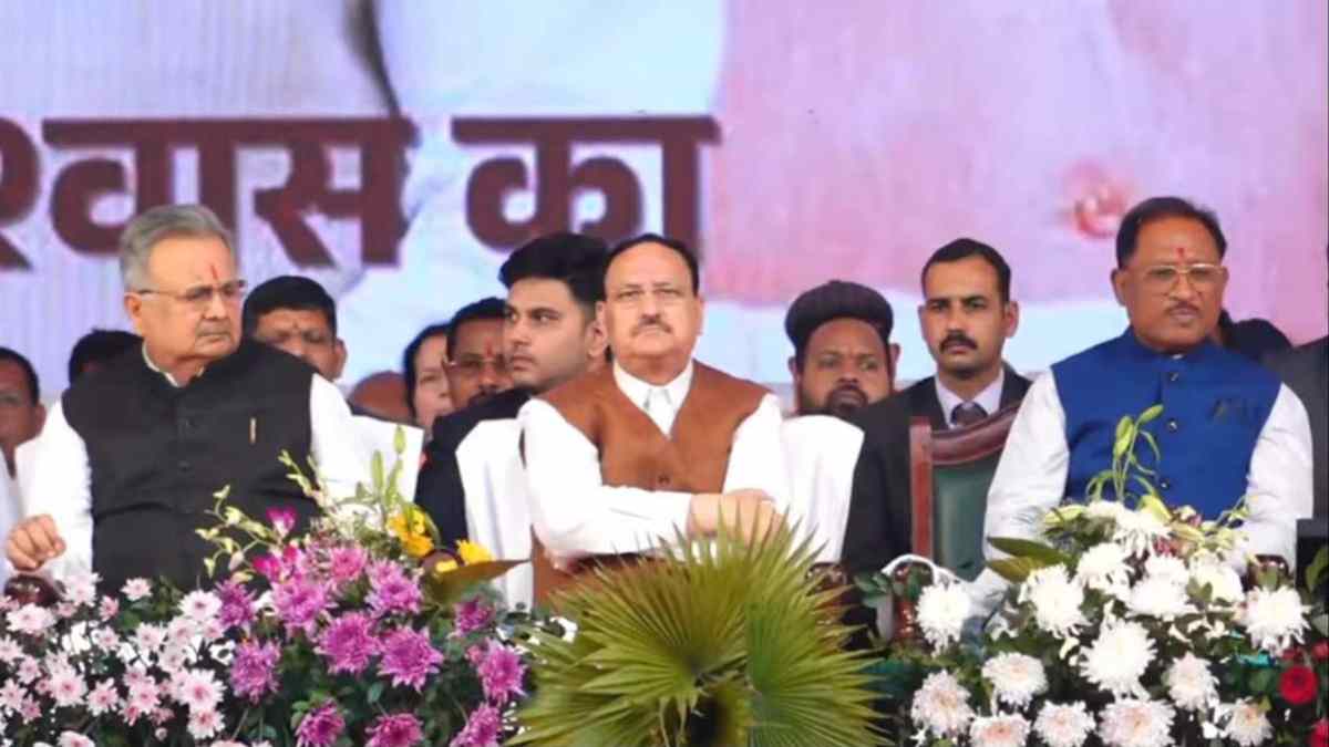 जनादेश परब कार्यक्रम : BJP राष्ट्रीय अध्यक्ष जेपी नड्डा पहुंचे साइंस कॉलेज मैदान, CM साय, विस अध्यक्ष रमन समेत कई मंत्री हुए शामिल, देखें Live