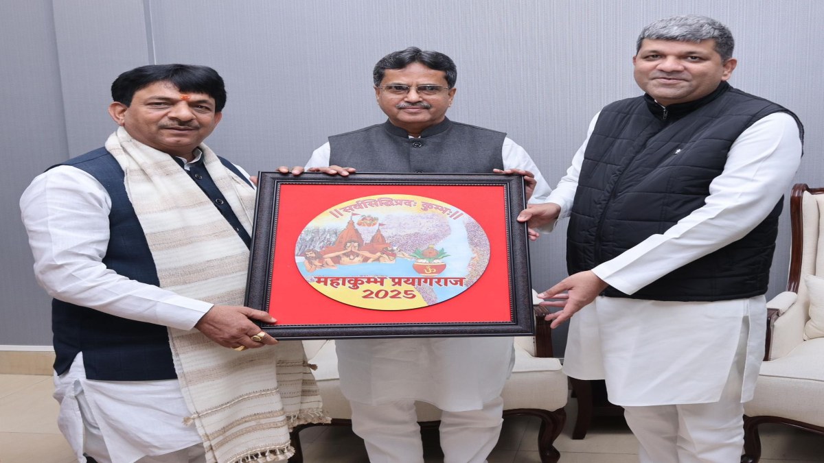 त्रिपुरा के राज्यपाल और सीएम को मिला महाकुंभ का निमंत्रण, आज अगरतला में रोड शो करेंगे योगी के दो मंत्री