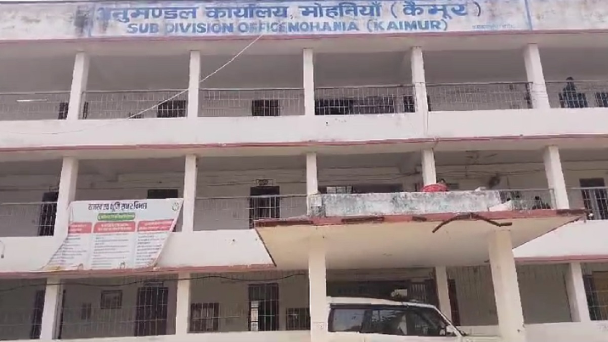आवास योजना फर्जीवाड़े में बीडीओ पर FIR दर्ज कराने के आदेश से पलटा पदाधिकारी, कहा- कंफ्यूजन की वजह से…