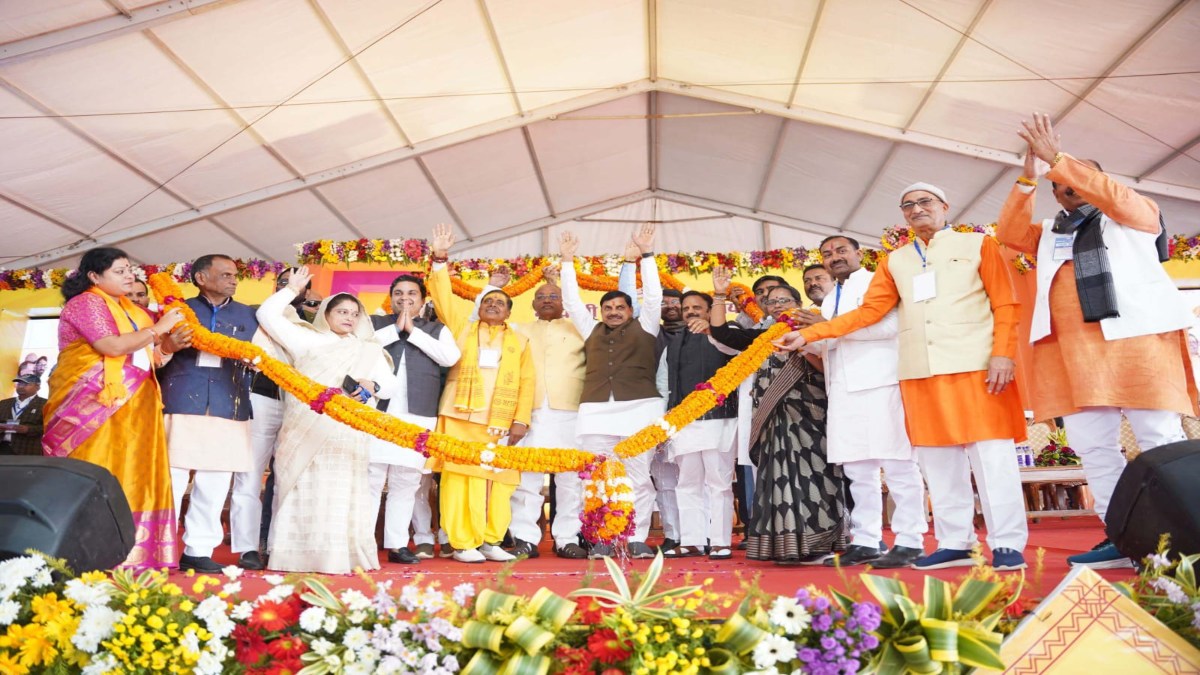 CM डॉ मोहन ने 5041 करोड़ की सीतापुर-हनुमना लिफ्ट इरिगेशन परियोजना का किया शिलान्यास, कहा- हमारी सरकार ने मऊगंज को जिला बनाया, अब हम दे रहे हैं विकास की सौगातें
