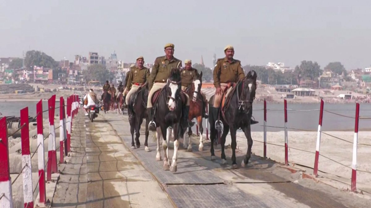 Mahakumbh 2025: महाकुंभ में क्यों तैनात किए जा रहे इंग्लैंड और अमेरिका के घोड़े ? दारा, राका, शाहीन, जैकी, गौरी, अहिल्या, रणकुम्भ मेले में करेंगे ये काम…