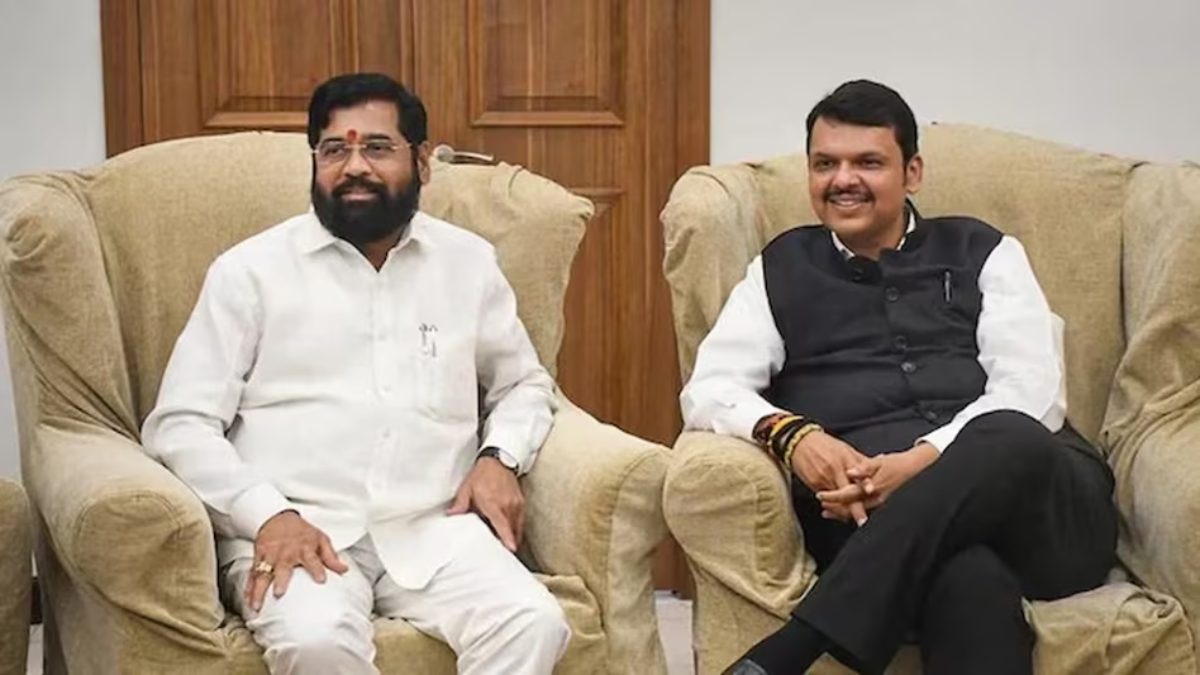 Maharashtra: महाराष्ट्र में गृह मंत्रालय पर ‘पावर गेम’ जारी, सीएम की कुर्सी छोड़ने के बाद एकनाथ शिंदे को एक और झटका, CM देवेंद्र फडणवीस गृह विभाग छोड़ने को तैयार नहीं