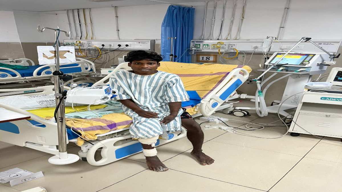 CG News : मेडिकल कॉलेज रायगढ़ में विशेष जनजाति पहाड़ी कोरवा मरीज का जटिल फ्रैक्चर का सफल ऑपरेशन, मोटरसाइ‌किल से गिरने पर आई थी चोट