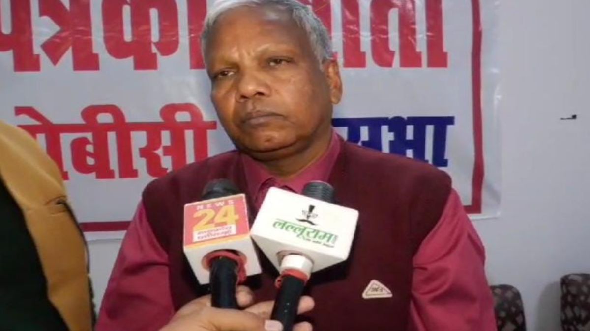 नेपाल के पूर्व केंद्रीय मंत्री की चीन को खुली चुनौती: विश्वेंद्र पासवान ने इस बात पर जताई नाराजगी, बांग्लादेश में हिन्दुओं पर हो रही हिंसा पर दिया बड़ा बयान   
