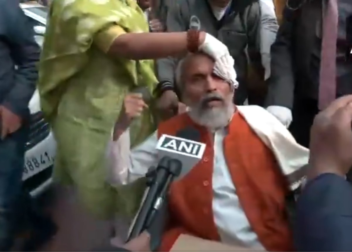 संसद बनी अखाड़ा: राहुल गांधी ने बीजेपी सांसद को दिया धक्का!, प्रताप सारंगी के सिर में लगी चोट, देखें वीडियो- Rahul Gandhi Pushed BJP MP Pratap Sarangi