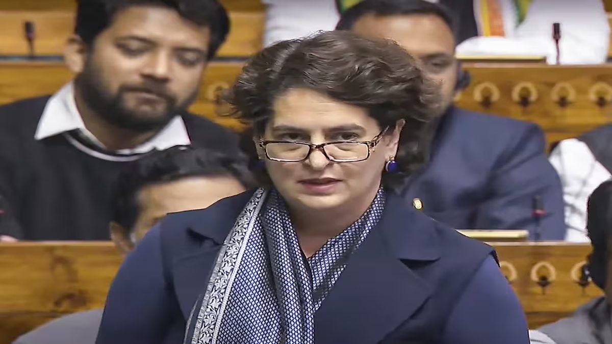 प्रियंका के बयान पर MP में सियासी बवाल: बीजेपी बोली- ये सब नकली गांधी परिवार के मुंह से निकल रहा, कांग्रेस ने कहा- ये गांधी को मानते न अंबेडकर को