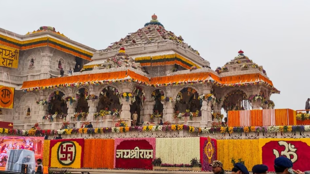राम मंदिर के परकोटे में मेटल और चौपाइयां लगनी शुरू, राममंदिर समिति के अध्यक्ष ने किया अवलोकन, कार्य में तेजी लाने के दिए निर्देश