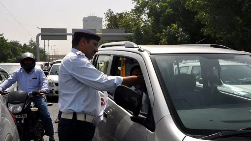 Rajasthan News: नए साल के जश्न पर राजस्थान पुलिस का होगा कड़ा पहरा, घर से बाहर निकलने से पहले जान लें ट्रैफिक व्यवस्था