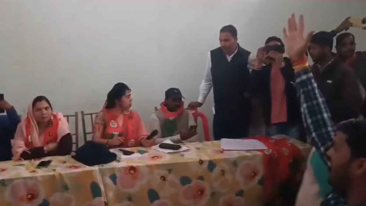 भाजपा मंडल अध्यक्ष चुनाव में कटा बवाल: कार्यकर्ताओं ने लगाए मुर्दाबाद के नारे, जानें क्या है विवाद की वजह  