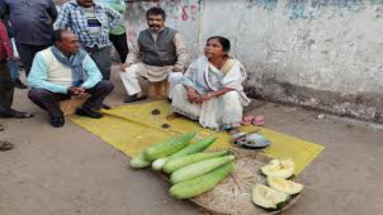 Bihar News: गया नगर निगम की डिप्टी मेयर बेच रही सब्जी, अधिकारियों में हड़कंप