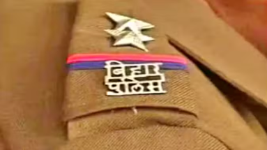 Bihar News: बिहार पुलिस पर बड़ी कार्रवाई, उत्पाद विभाग के इंस्पेक्टर सहित 4 कर्मी निलंबित