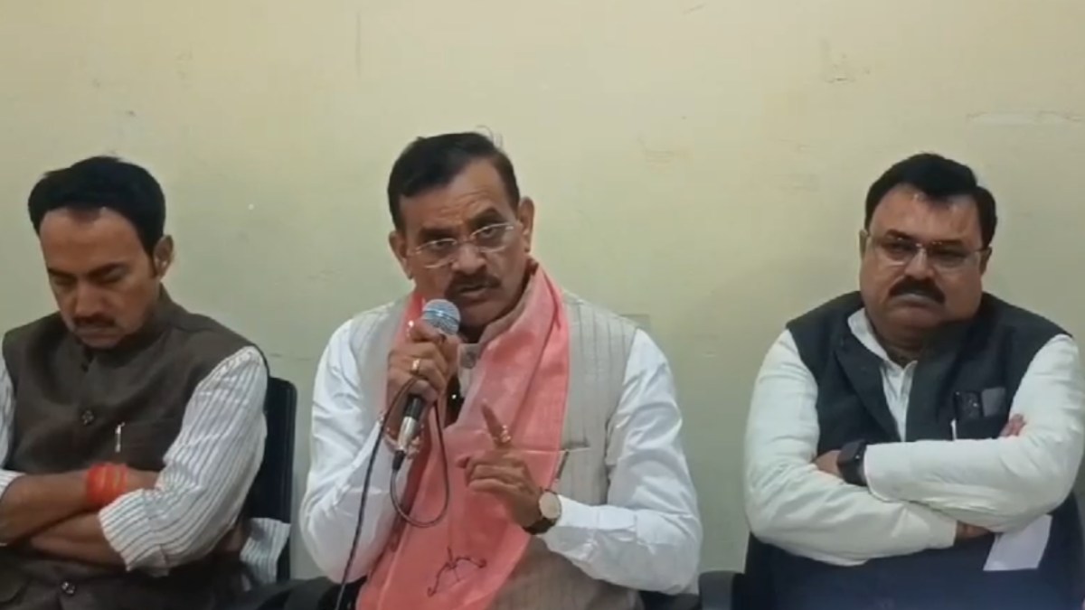 ‘आप गुंडिज्म पर उतारू हुए हैं’, वीडी शर्मा का राहुल गांधी पर हमला, बोले- इससे बड़ा कोई दुर्भाग्य नहीं हो सकता  