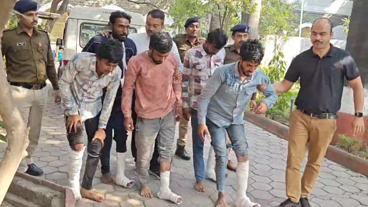 ‘ठक-ठक गैंग’ का खुलासा: पुलिस ने 5 युवकों को किया गिरफ्तार, एक्सीडेंट के बहाने देते थे वारदात को अंजाम